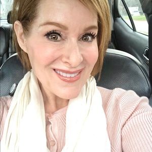 Meet your Posher, Lynn dee